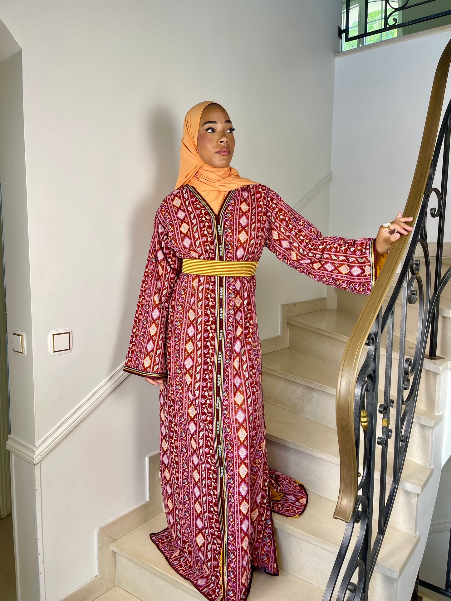 Caftan Sari rouge