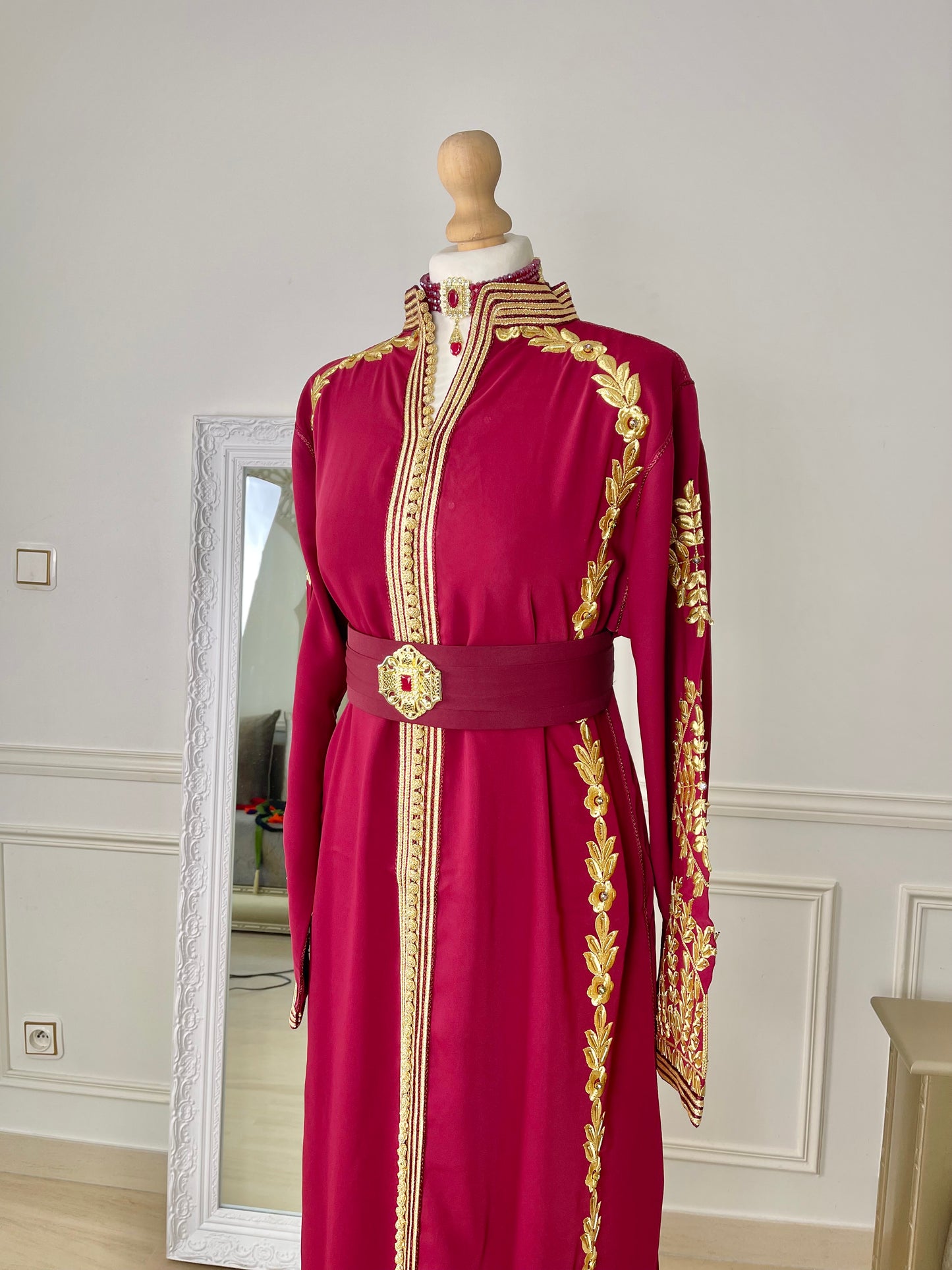 Caftan Assia bordeau