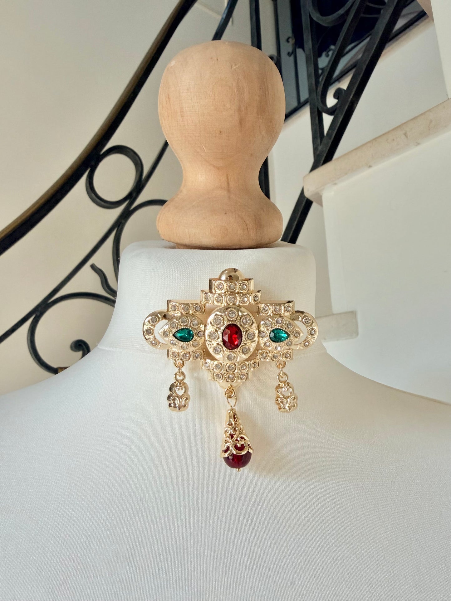 Broche