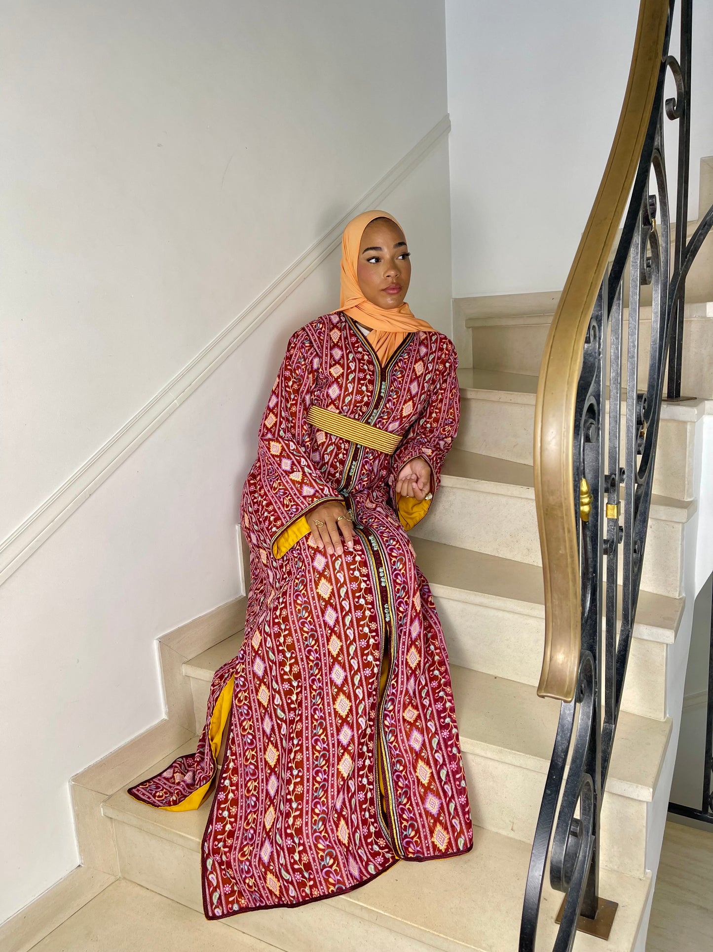 Caftan Sari rouge