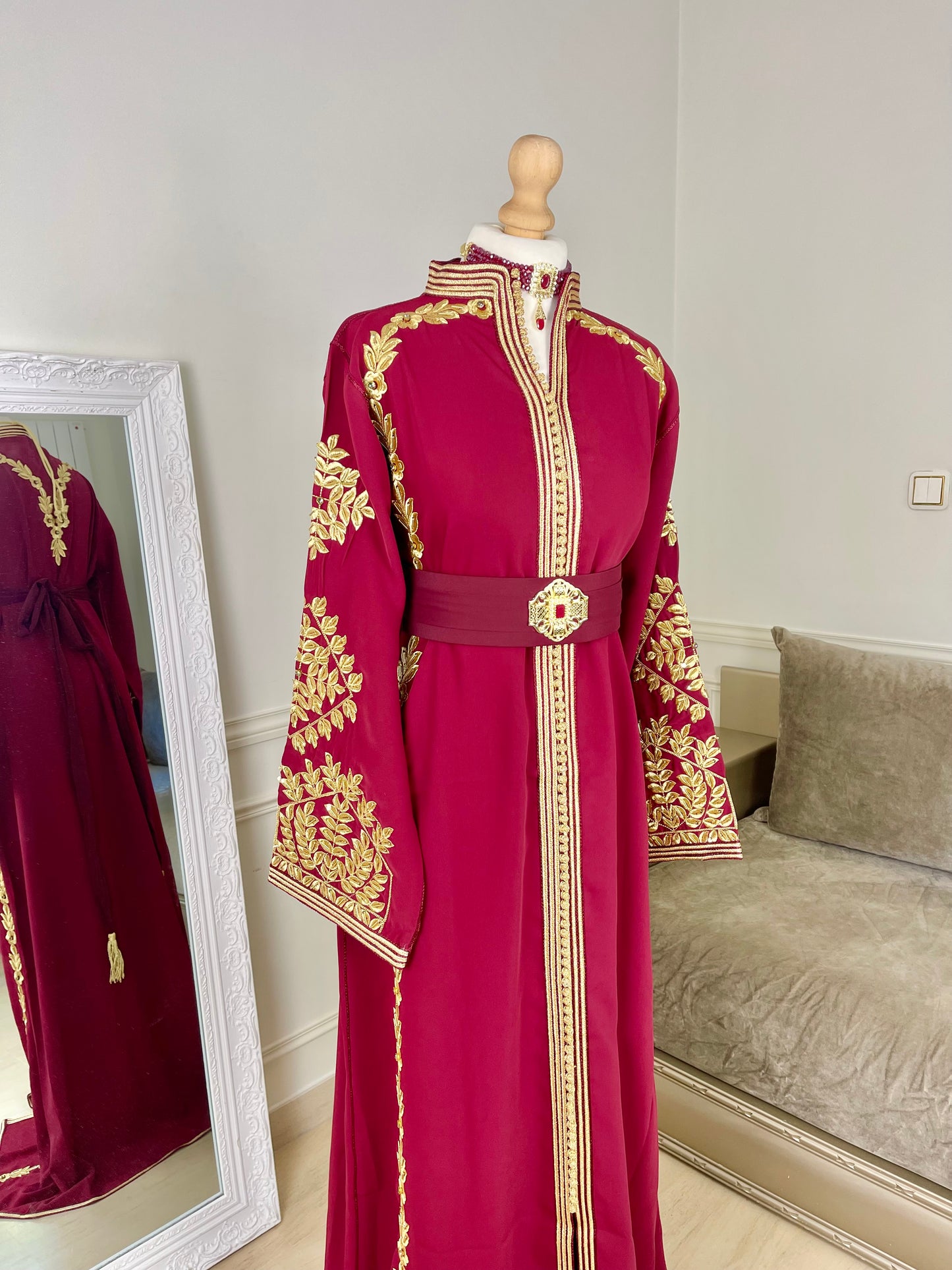 Caftan Assia bordeau