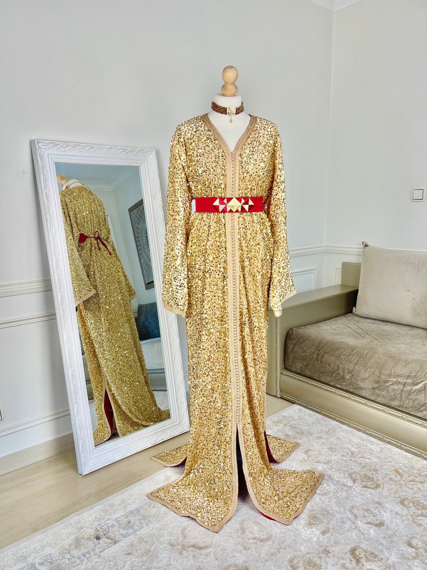 Caftan Sequin doré et rouge