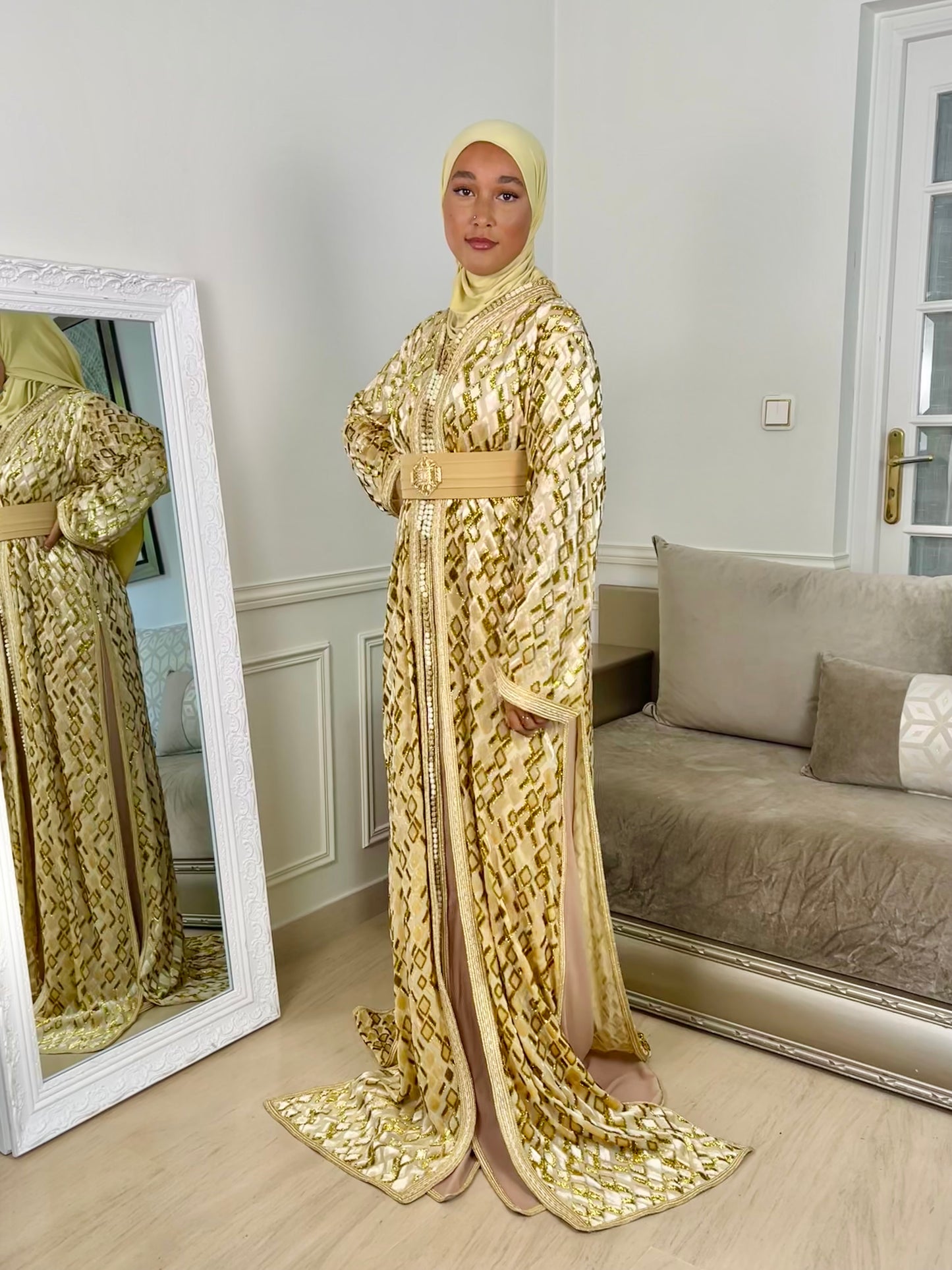 Tekcheta Tlija beige