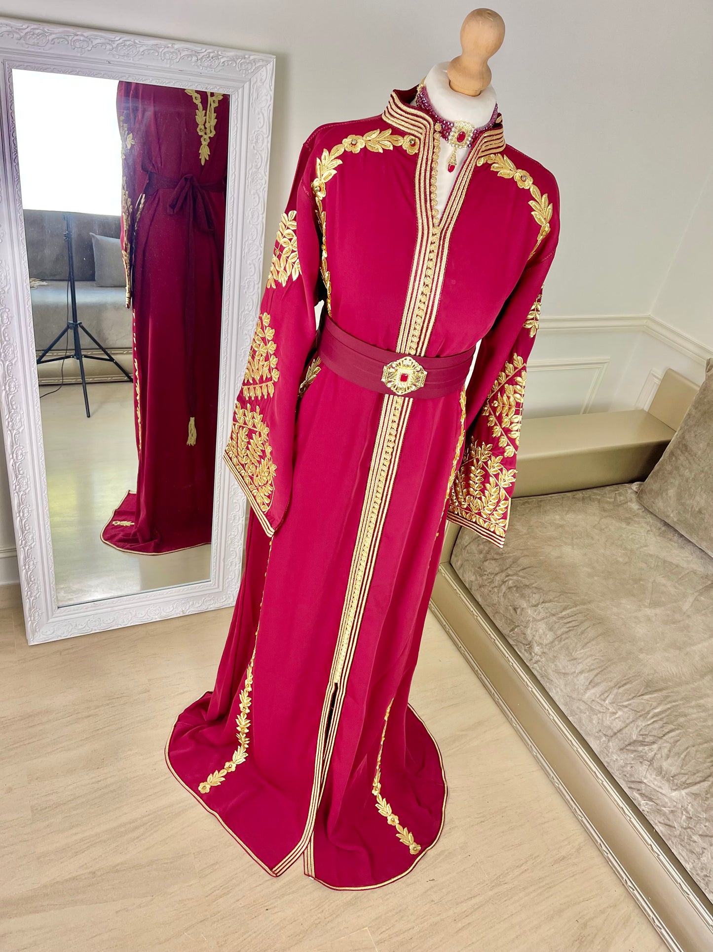 Caftan Assia bordeau