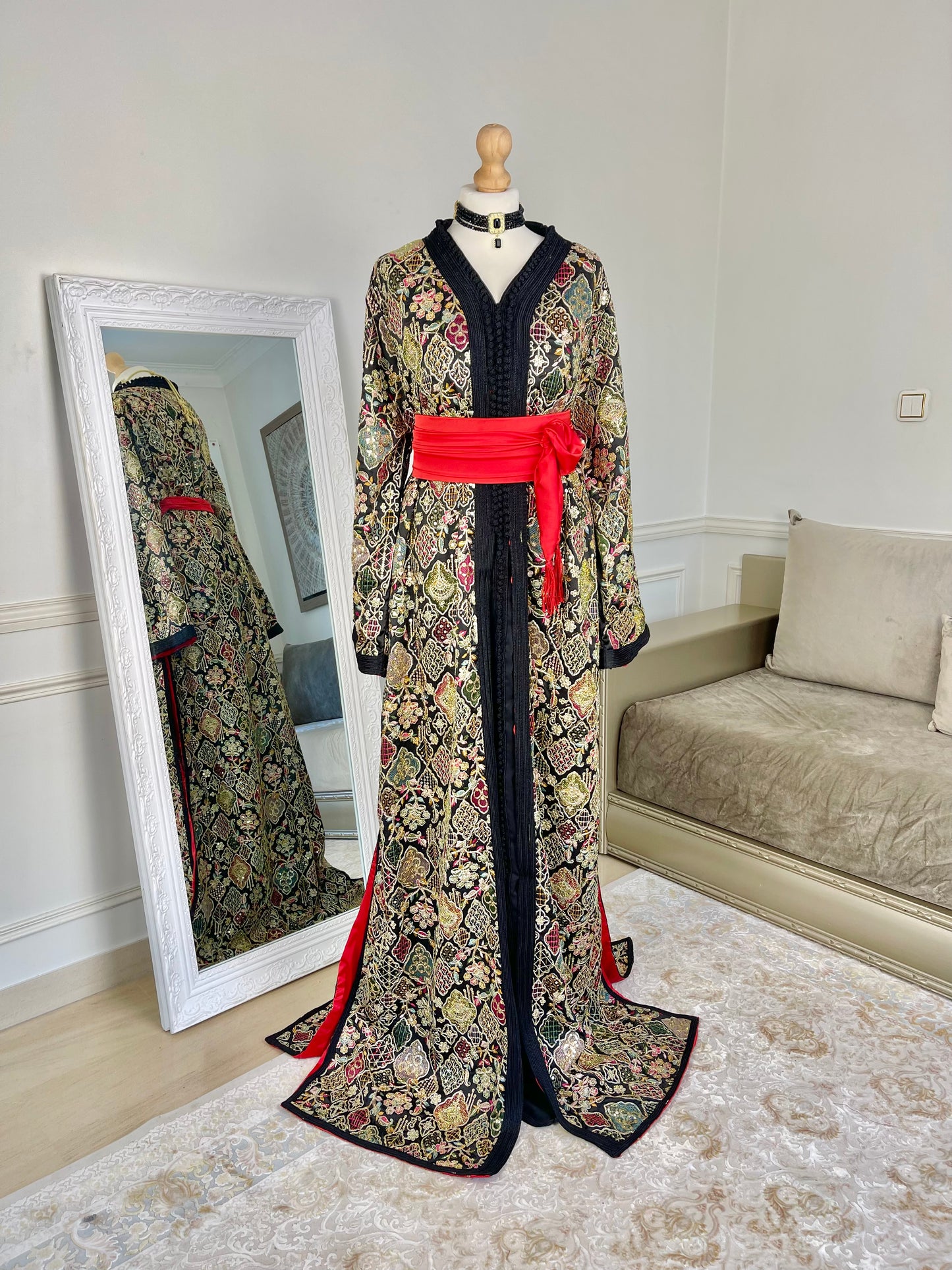 Tekcheta Sari noir