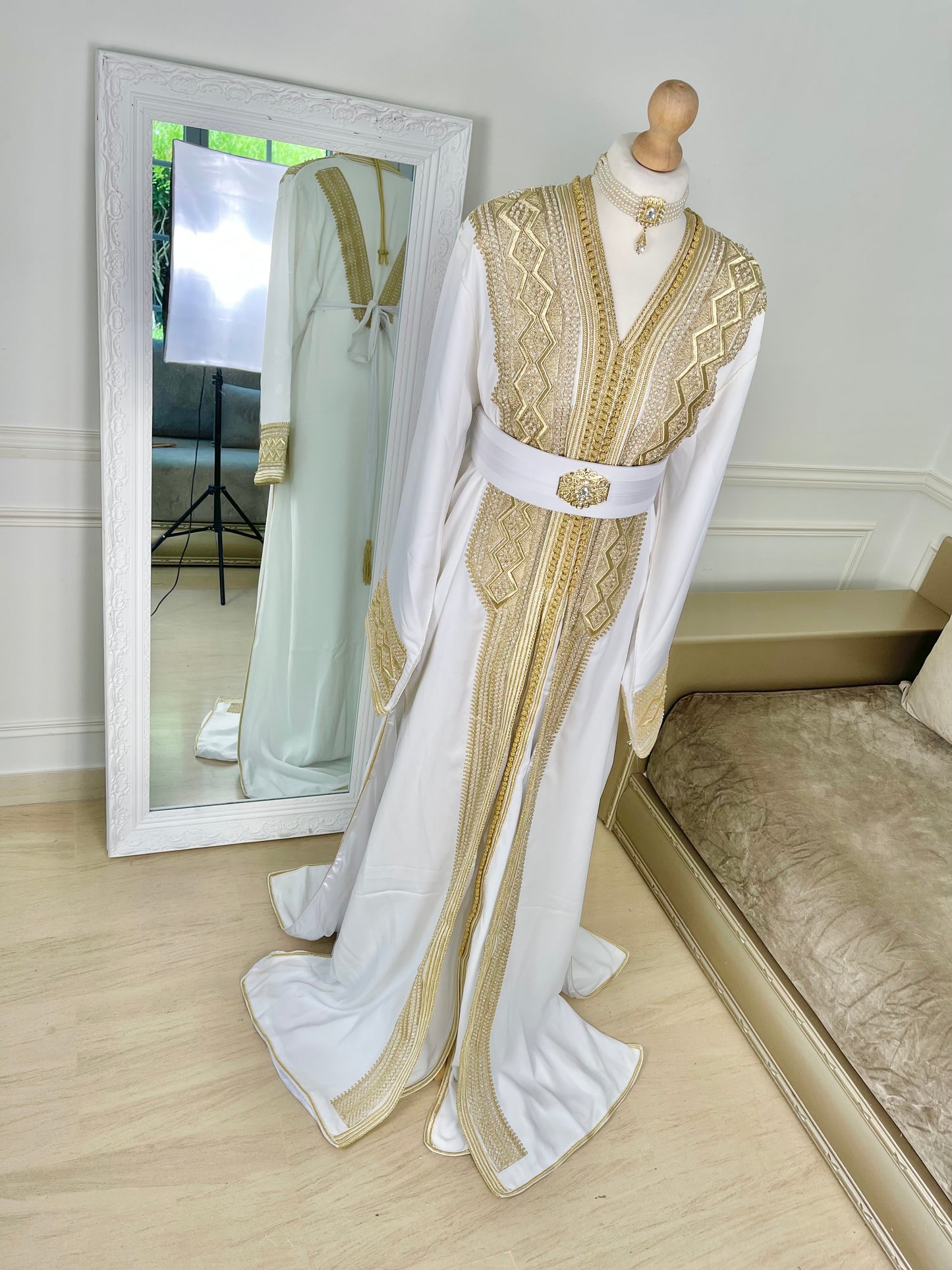 Tekcheta Sultana blanche