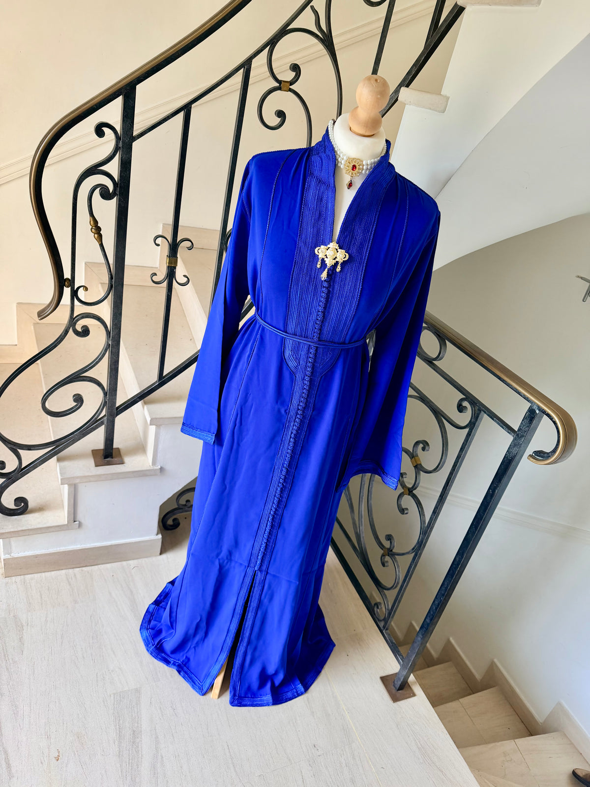 Caftan Assia bleu roi
