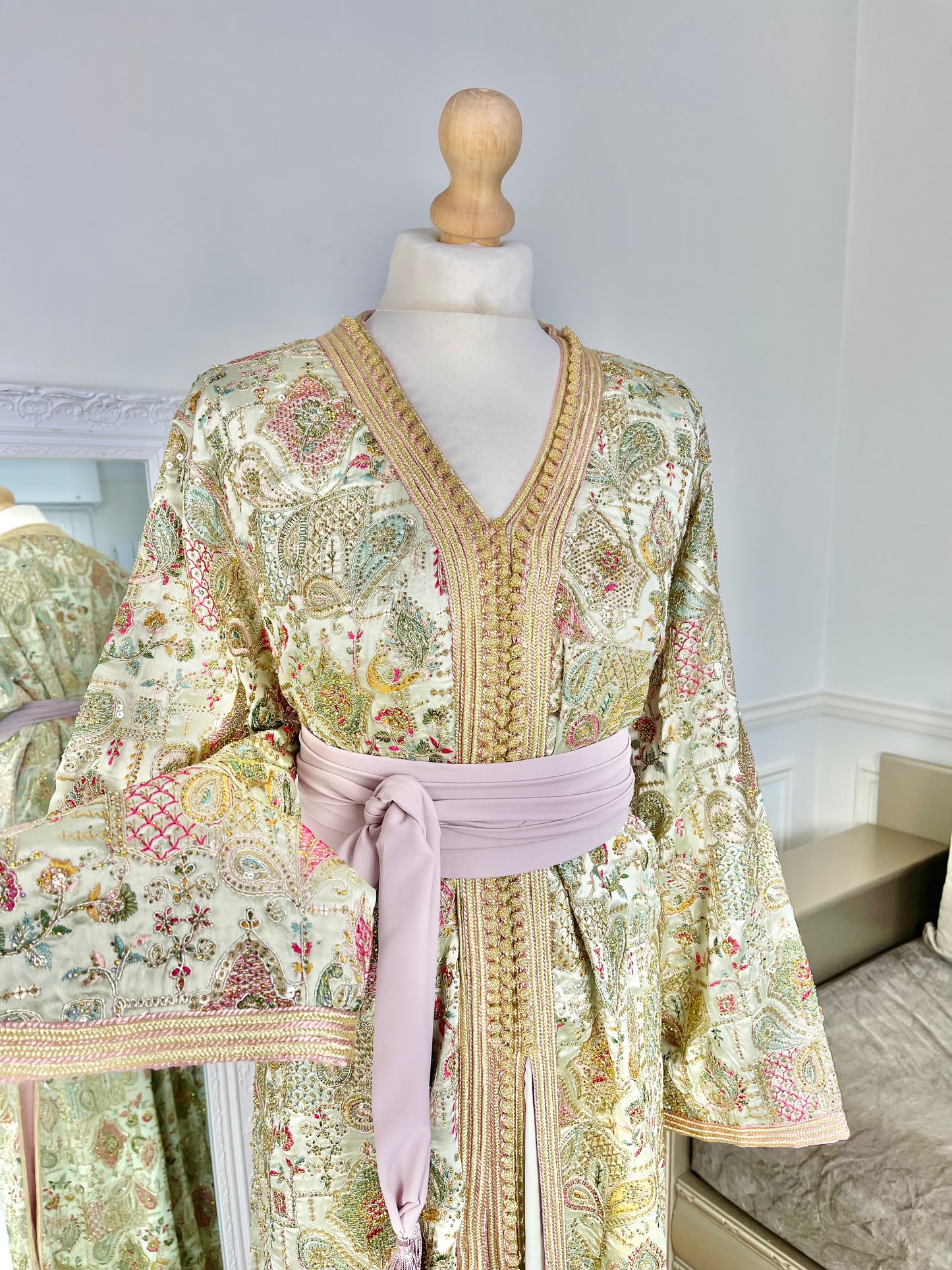 Tekcheta Sari beige