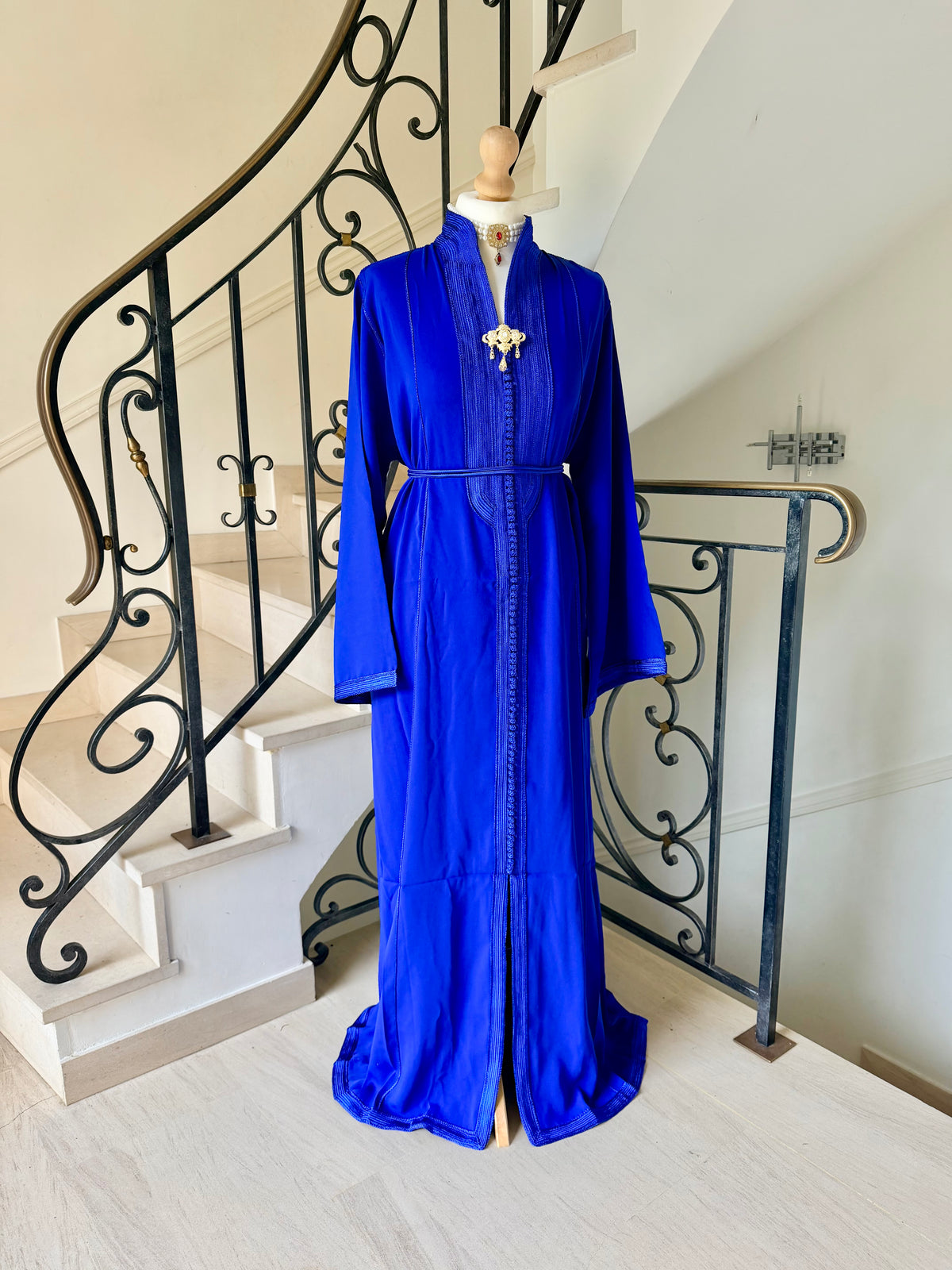 Caftan Assia bleu roi