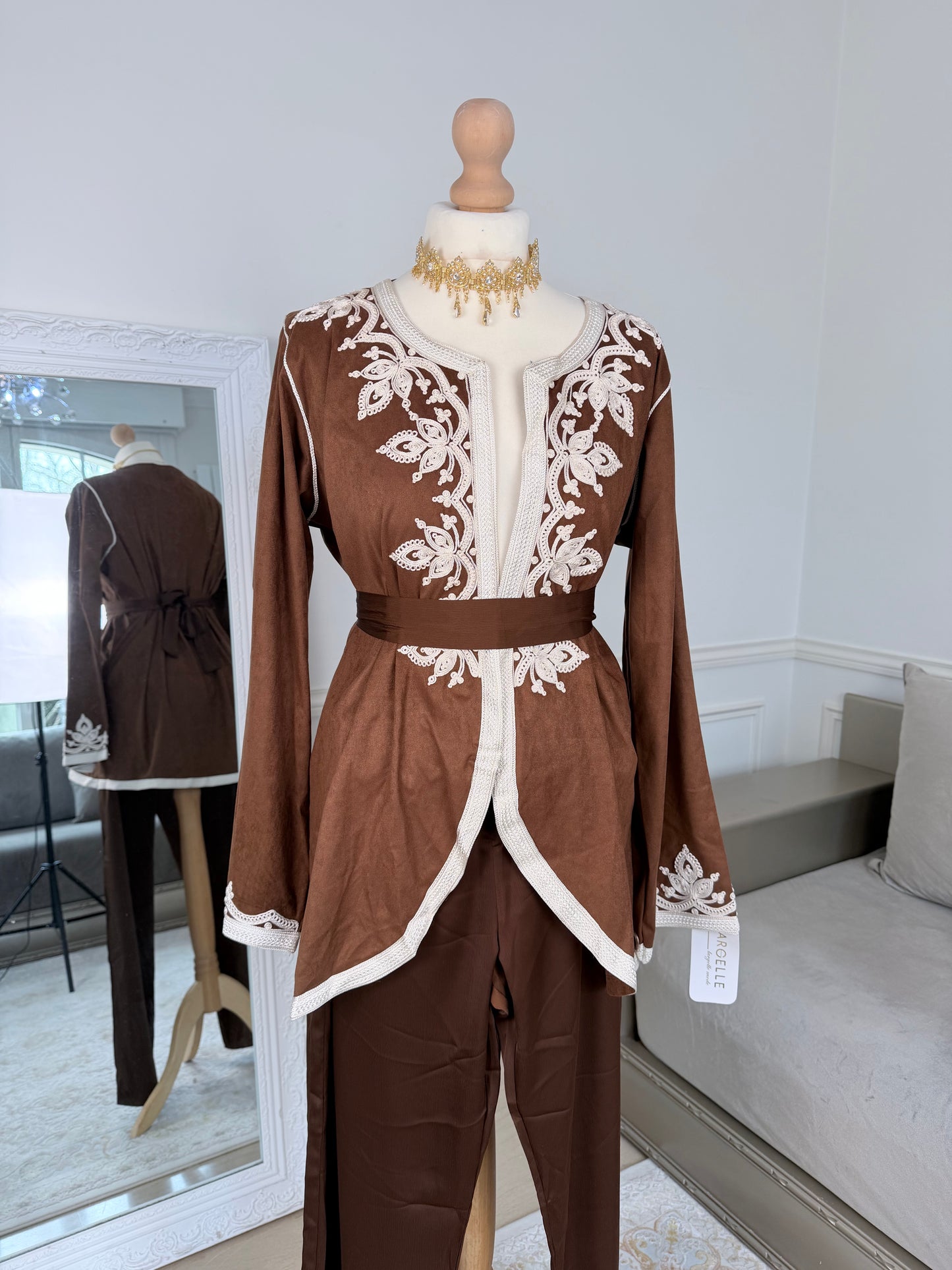 Ensemble Nawel marron
