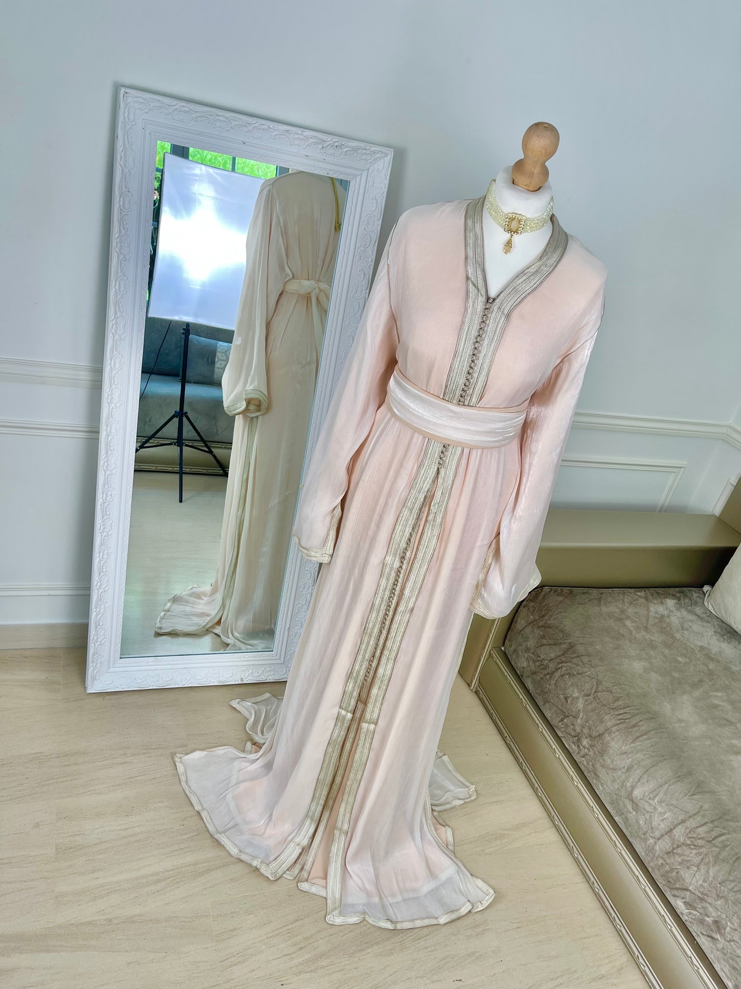 Tekcheta Organza beige