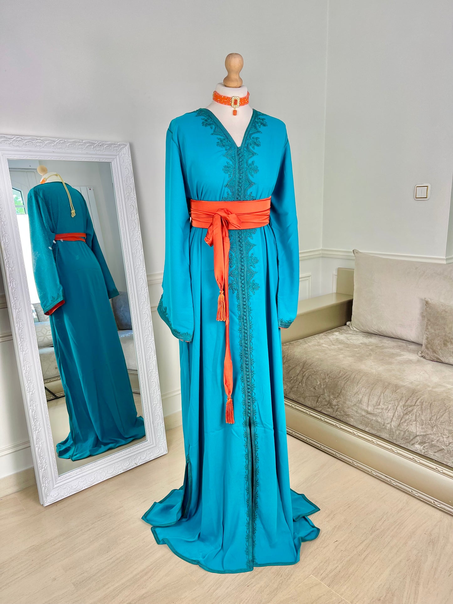 Caftan Najah bleu canard et orange