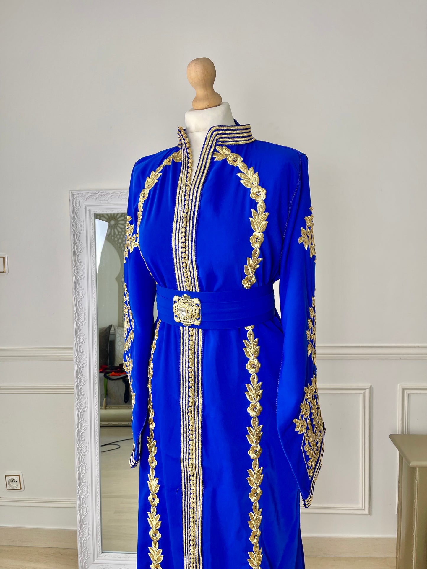 Caftan Assia bleu roi