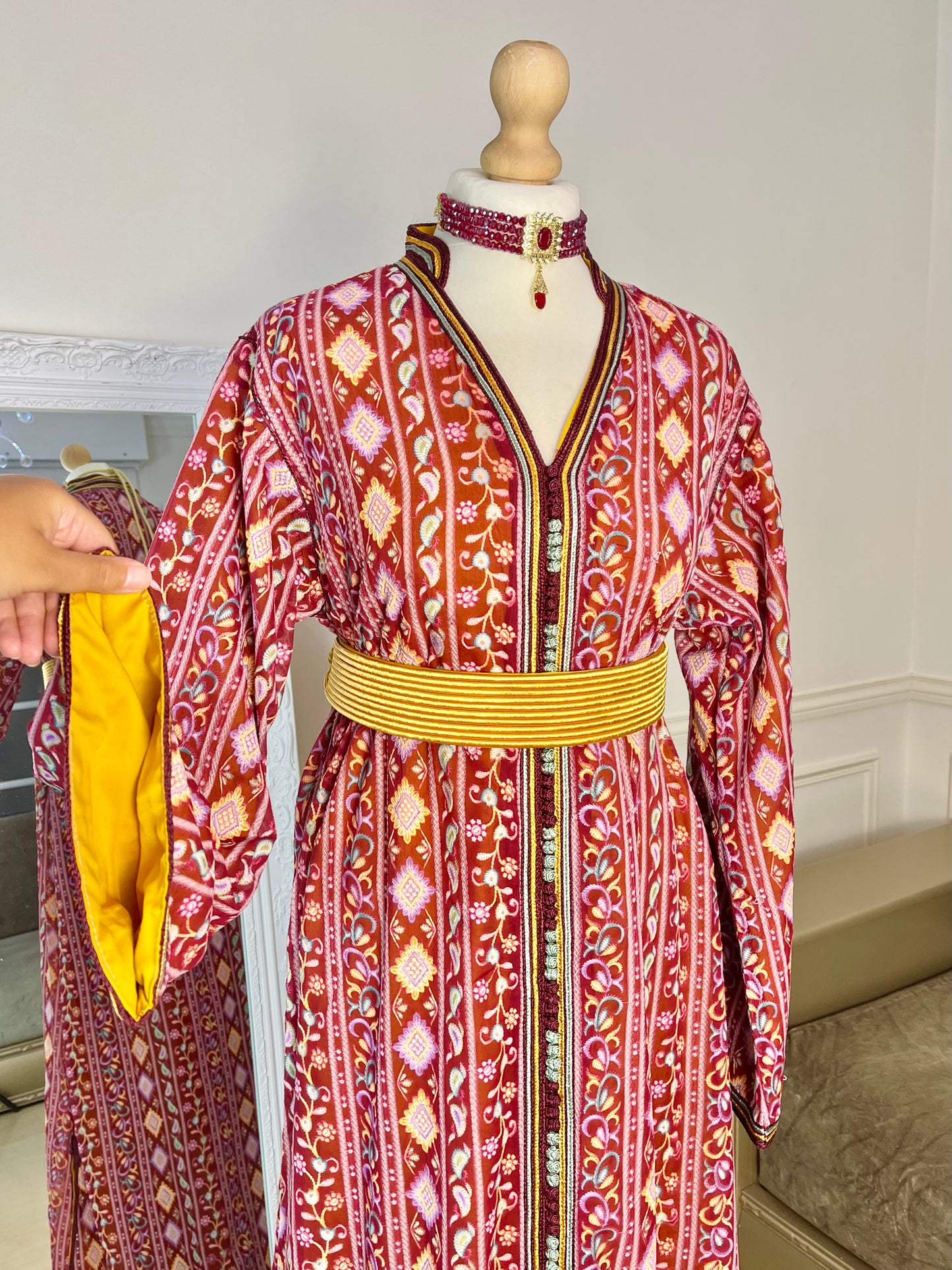 Caftan Sari rouge