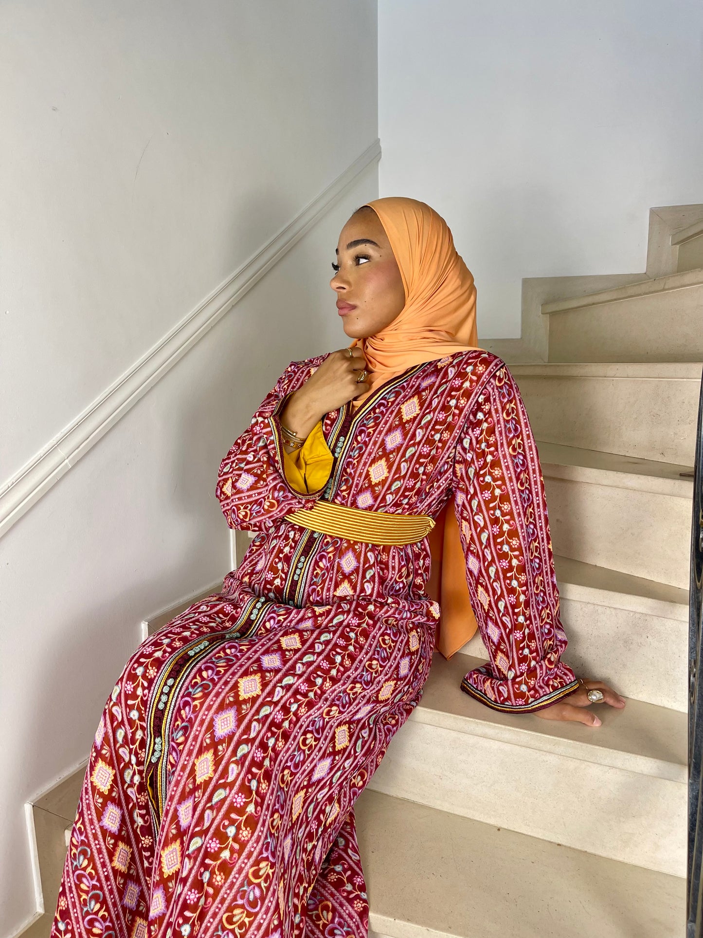 Caftan Sari rouge