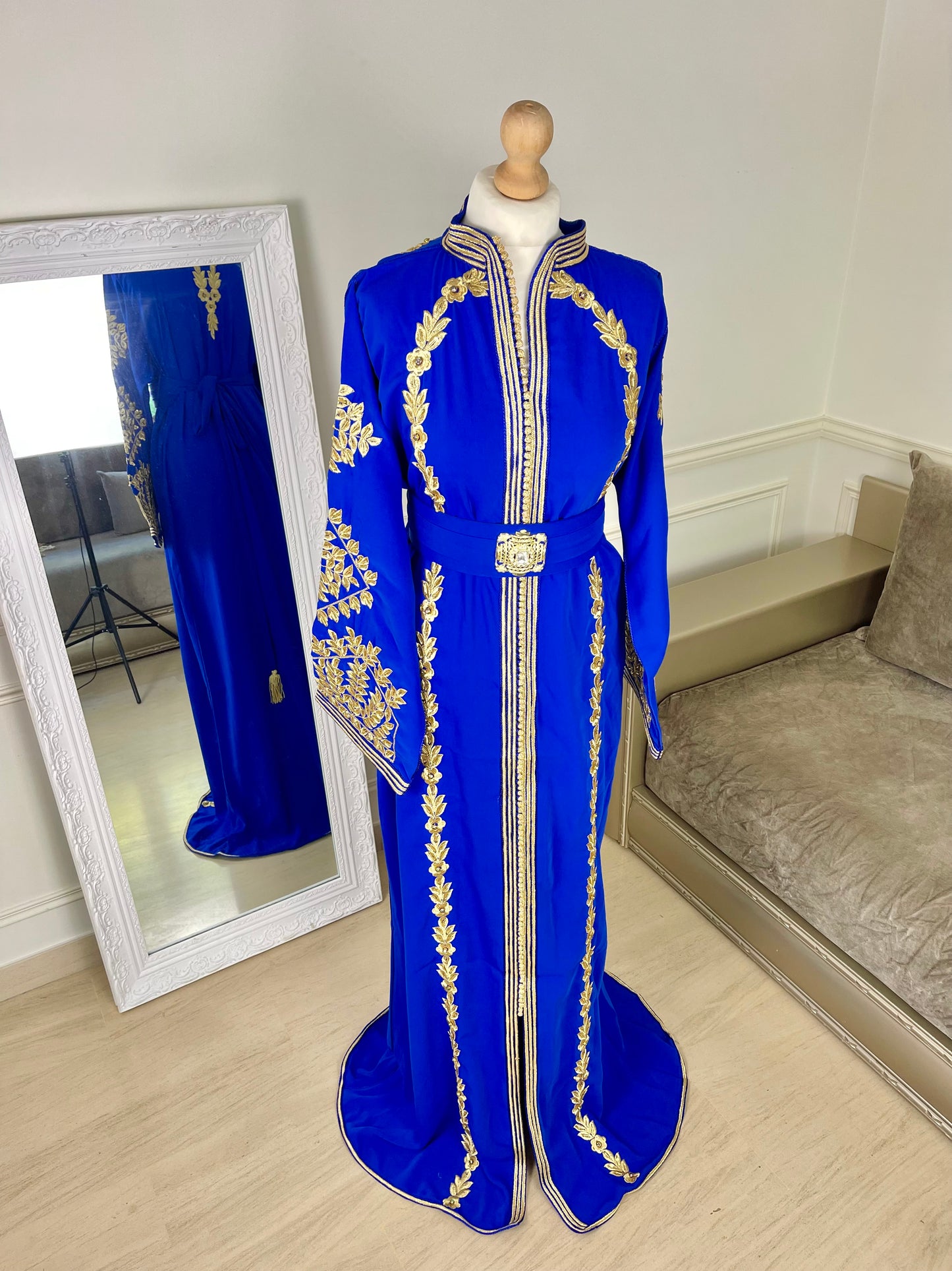 Caftan Assia bleu roi