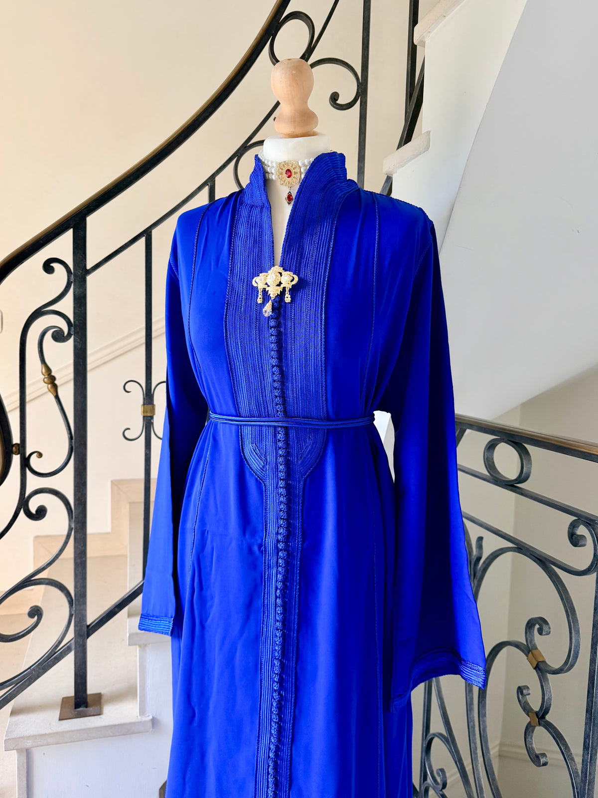 Caftan Assia bleu roi